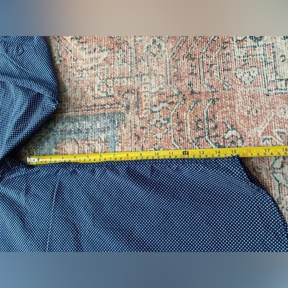 MICHAEL Brandon Navy Button Down/Size M - Picture 3 of 6